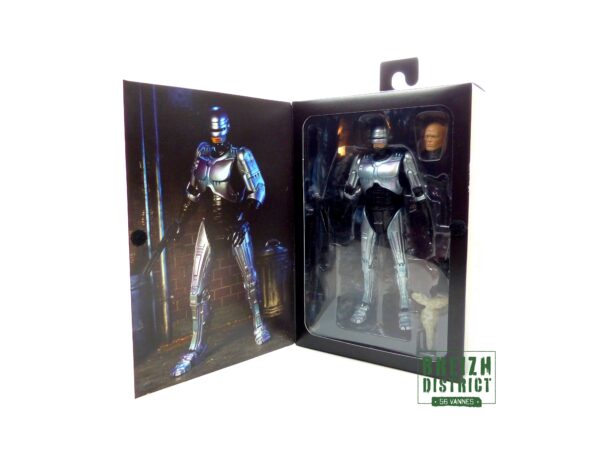 Figurine Neca Robocop Ultimate Battle Damages Robocop With Chair